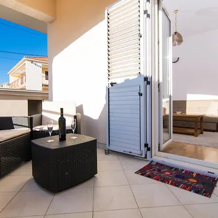 דירה Apartman Anna Lenna *