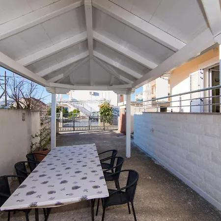 דירה Apartman Anna Lenna *