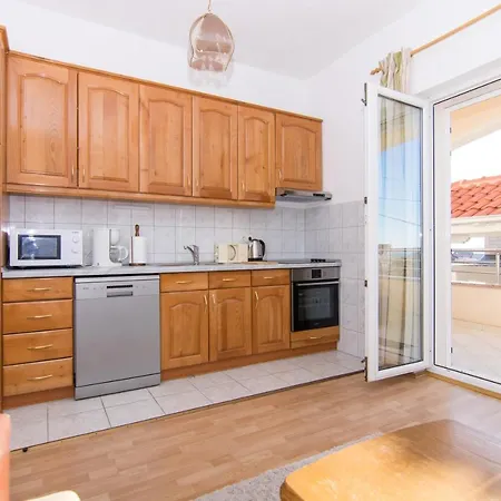 Apartman Anna Lenna