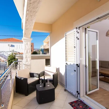 דירה Apartman Anna Lenna אוקרוג גורניי