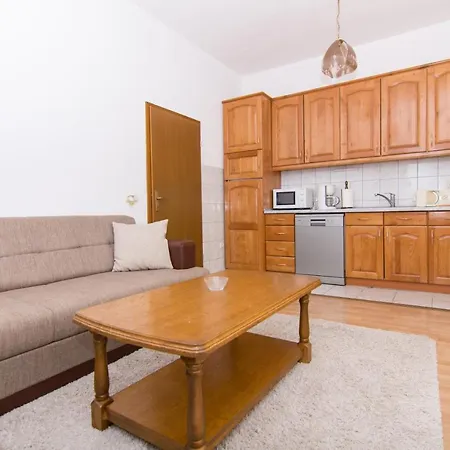 דירה Apartman Anna Lenna *